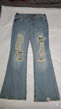 Bongo Y2K Distressed Flare Jeans Floral Pocket Flaps Size 7